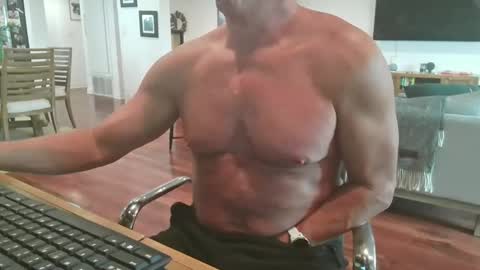 mascmuscle49 online show from December 20, 2024, 7:28 pm