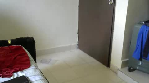 Cate online show from October 25, 2025, 7:38 am