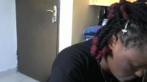 Cate online show from November 6, 2025, 11:44 am