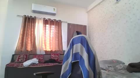 Mask Boy online show from November 27, 2025, 3:41 am