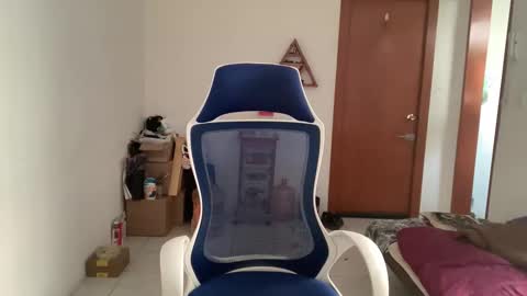 Masked Latin Noir online show from December 17, 2025, 2:34 pm