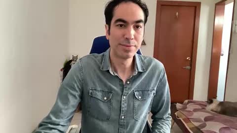 Masked Latin Noir online show from February 1, 2026, 4:27 pm