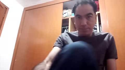 Masked Latin Noir online show from February 16, 2026, 5:58 am