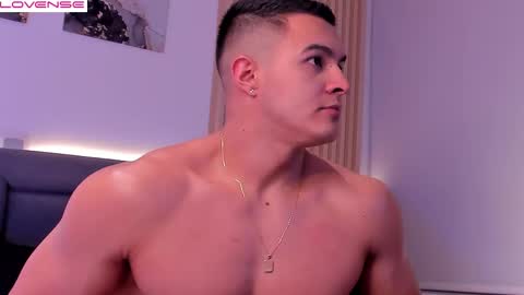 Snapshot of mason_bennet chatting on November 29, 2025, 10:24 pm Mason Bennet online show from November 29, 2025, 10:24 pm