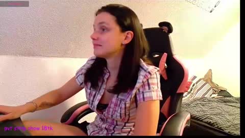 Snapshot of massageofyourlife chatting on February 21, 2025, 8:05 pm Queeny Kathy Online at 2030 MEZ Sunday Wednesday online show from February 21, 2025, 8:05 pm