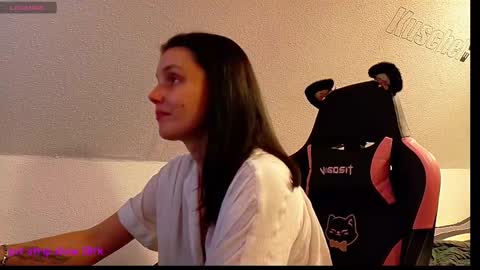 Snapshot of massageofyourlife chatting on March 7, 2025, 8:33 pm Queeny Kathy Online at 2030 MEZ Sunday Wednesday online show from March 7, 2025, 8:33 pm