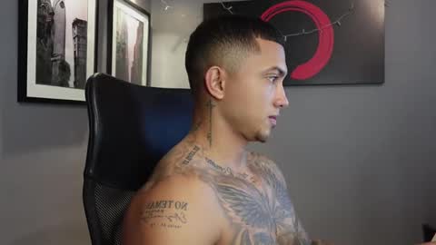 Massimo online show from November 17, 2025, 8:25 pm