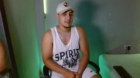 massimo_vidal online show from December 14, 2025, 1:11 am