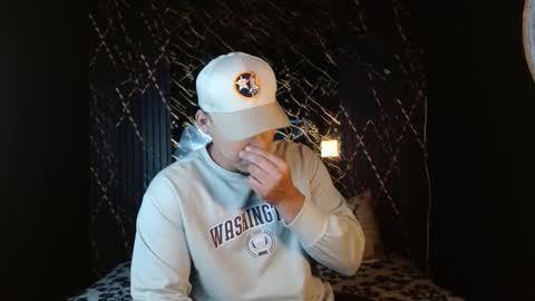 massimo_vidal online show from February 6, 2026, 12:52 pm