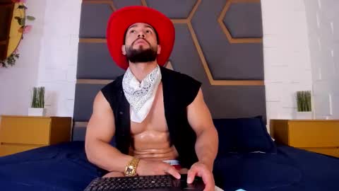 Snapshot of massimofiore_ chatting on November 23, 2025, 3:28 am Massimo online show from November 23, 2025, 3:28 am