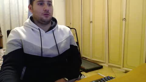 Massu94 online show from November 25, 2025, 11:32 am