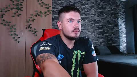 Snapshot of master__blue__eye chatting on March 20, 2026, 9:14 am Master Blue Eye online show from March 20, 2026, 9:14 am