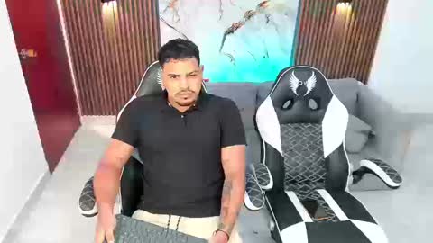 Snapshot of master_javi chatting on September 17, 2025, 4:58 am master_javi online show from September 17, 2025, 4:58 am