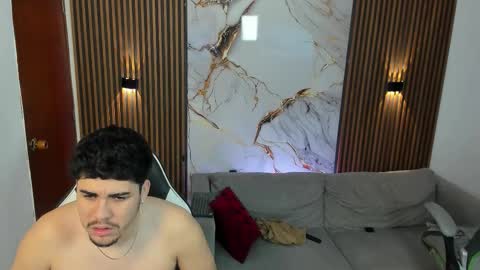 Snapshot of master_javi chatting on October 3, 2025, 5:04 am master_javi online show from October 3, 2025, 5:04 am