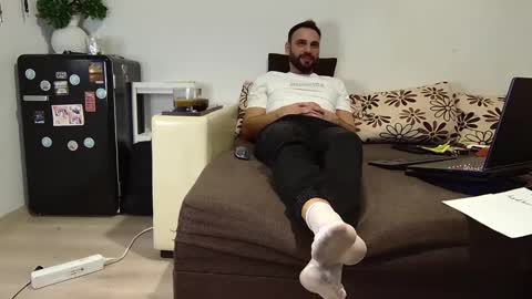 Snapshot of master_roberto333 chatting on December 2, 2024, 5:15 pm SIR online show from December 2, 2024, 5:15 pm