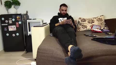 Snapshot of master_roberto333 chatting on December 7, 2024, 7:10 pm SIR online show from December 7, 2024, 7:10 pm