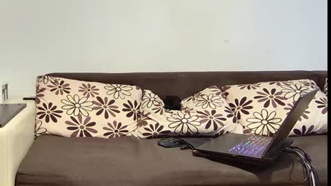 Snapshot of master_roberto333 chatting on January 17, 2025, 8:44 pm SIR online show from January 17, 2025, 8:44 pm