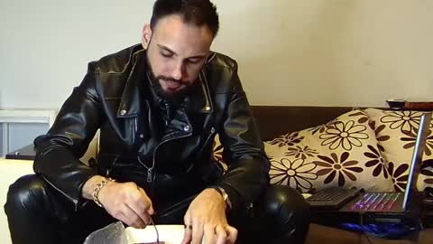 Snapshot of master_roberto333 chatting on February 3, 2025, 6:49 pm SIR online show from February 3, 2025, 6:49 pm