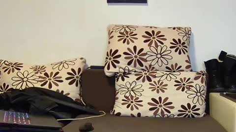 Snapshot of master_roberto333 chatting on February 12, 2025, 6:09 pm SIR online show from February 12, 2025, 6:09 pm