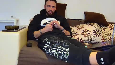 Snapshot of master_roberto333 chatting on February 20, 2025, 8:58 pm SIR online show from February 20, 2025, 8:58 pm