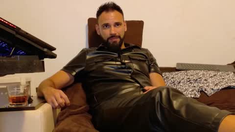 Snapshot of master_roberto333 chatting on September 8, 2025, 7:02 pm SIR online show from September 8, 2025, 7:02 pm