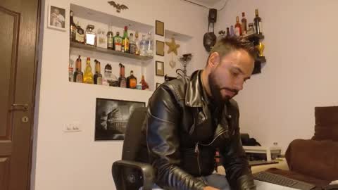 Snapshot of master_roberto333 chatting on October 5, 2025, 4:16 pm SIR online show from October 5, 2025, 4:16 pm