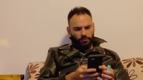 Snapshot of master_roberto333 chatting on October 18, 2025, 9:37 pm SIR online show from October 18, 2025, 9:37 pm