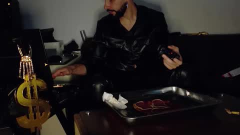 Snapshot of master_roberto333 chatting on February 16, 2026, 2:40 am SIR online show from February 16, 2026, 2:40 am