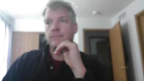 Snapshot of master_thorn chatting on January 15, 2025, 4:11 pm Master Thorn online show from January 15, 2025, 4:11 pm