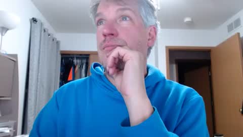 Snapshot of master_thorn chatting on February 6, 2025, 3:37 am Master Thorn online show from February 6, 2025, 3:37 am