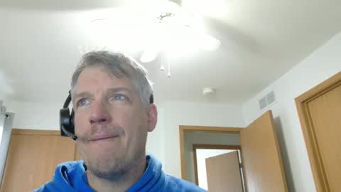 Snapshot of master_thorn chatting on March 2, 2025, 7:02 pm Master Thorn online show from March 2, 2025, 7:02 pm