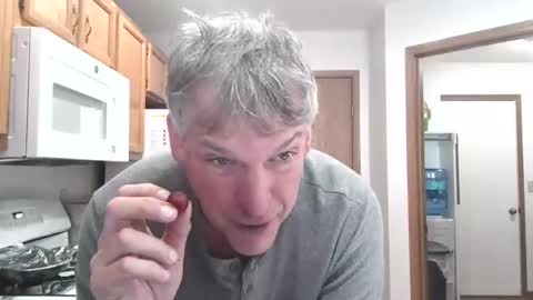 Snapshot of master_thorn chatting on March 9, 2025, 3:38 pm Master Thorn online show from March 9, 2025, 3:38 pm