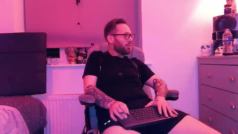 Snapshot of masterbailey chatting on February 22, 2026, 11:14 pm masterbailey online show from February 22, 2026, 11:14 pm