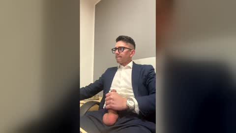 Master Boss online show from April 15, 2026, 11:50 am