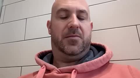 Bob online show from November 6, 2025, 9:43 am