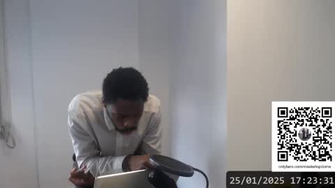 Snapshot of masterdomfuck chatting on January 25, 2025, 8:21 pm Masterdomfuck online show from January 25, 2025, 8:21 pm