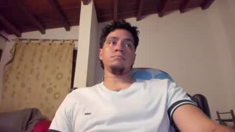 Snapshot of masterjuanc chatting on June 26, 2026, 1:43 am Juan Independent Model online show from June 26, 2026, 1:43 am