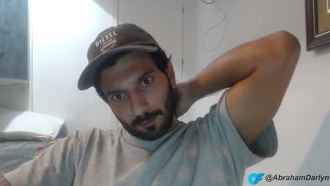 Snapshot of masterofinfatuation chatting on October 15, 2025, 6:19 pm   online show from October 15, 2025, 6:19 pm