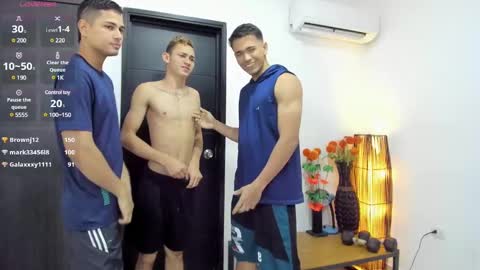 Team Cris Darwin- Fernando- Stiven- David online show from March 7, 2025, 2:34 pm
