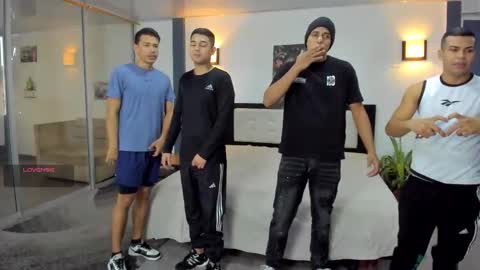 Snapshot of masters_sexx chatting on November 10, 2025, 11:20 am Team Cris Darwin- Fernando- Stiven- David online show from November 10, 2025, 11:20 am