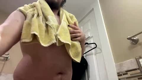 Snapshot of masterv58769 chatting on March 12, 2025, 3:35 am V online show from March 12, 2025, 3:35 am