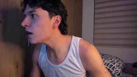 mastrangelo_x online show from September 16, 2025, 4:35 am