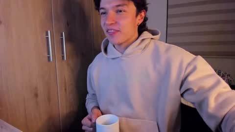 mastrangelo_x online show from October 29, 2025, 3:20 am