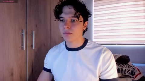 mastrangelo_x online show from March 27, 2026, 10:20 pm