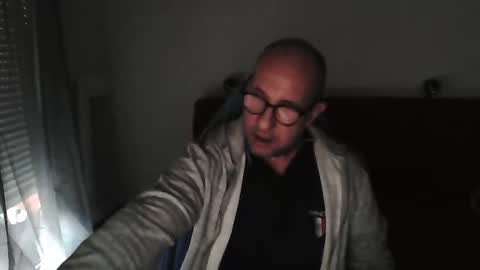 mat11efou online show from October 7, 2025, 6:21 am