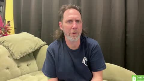 Snapshot of matchingtracksuits chatting on January 2, 2025, 8:13 pm Jer and Kel online show from January 2, 2025, 8:13 pm