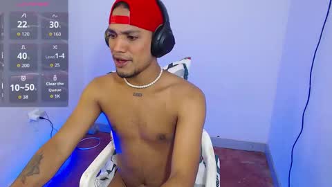 Snapshot of mateo_nick chatting on February 12, 2026, 5:30 pm Mateo and Noah online show from February 12, 2026, 5:30 pm