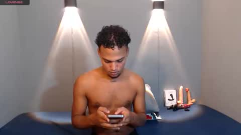 Snapshot of mateo_nick chatting on March 25, 2026, 5:13 am Mateo and Noah online show from March 25, 2026, 5:13 am