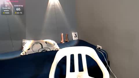 Snapshot of mateo_nick chatting on April 20, 2026, 5:48 pm Mateo and Noah online show from April 20, 2026, 5:48 pm