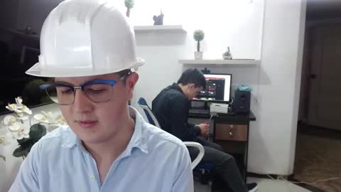 Snapshot of mateo_strong chatting on January 14, 2026, 8:14 pm MATEO STRONG online show from January 14, 2026, 8:14 pm